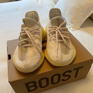 Yeezy Boost 350 V2